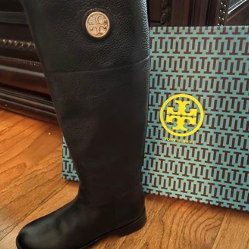 Boots tory burch
